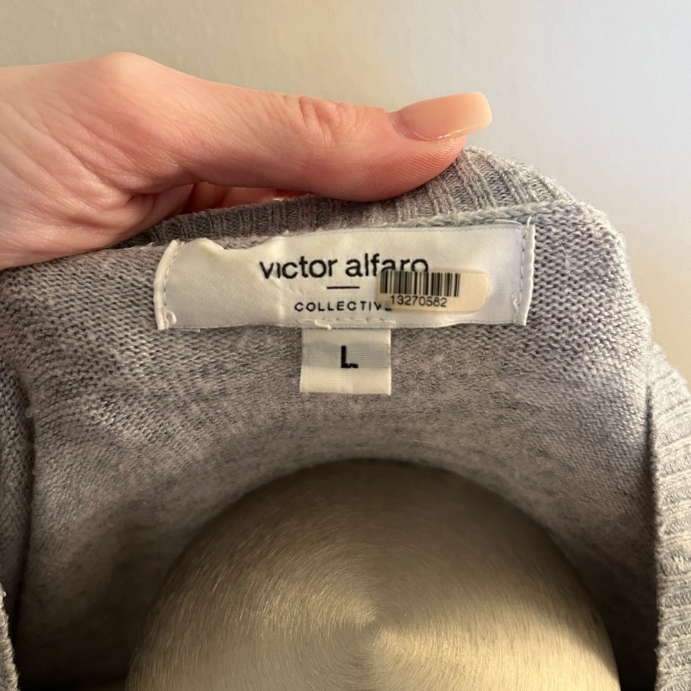 Victor Alfaro Collective Hope Graphic Sweaters, Sz L - Picture 7 of 8